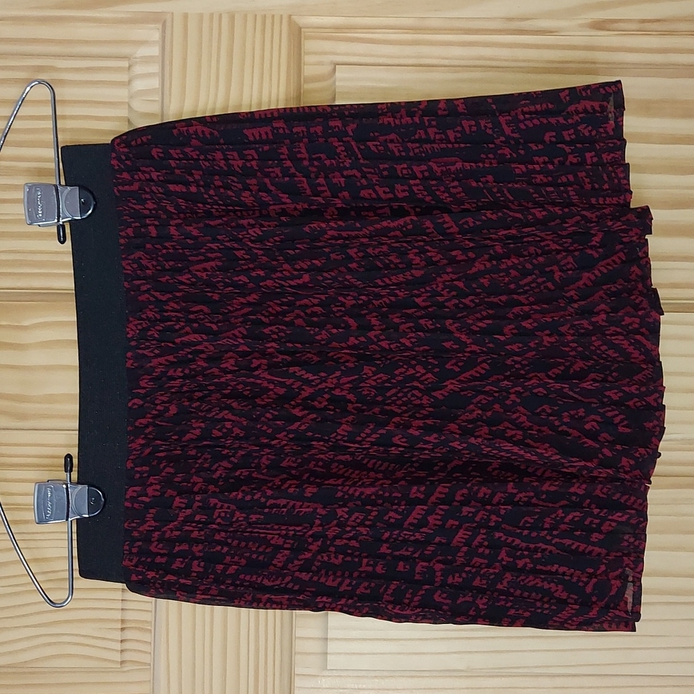 Pleated skirt